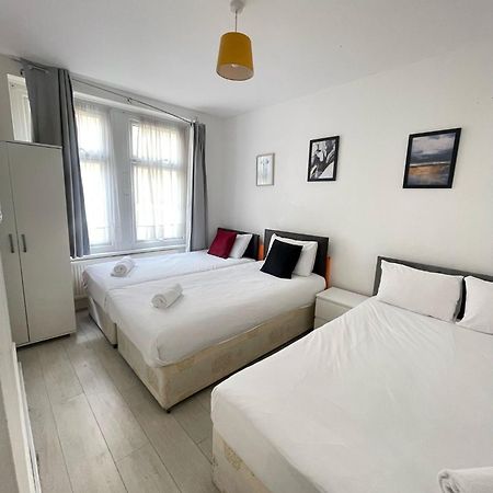 Lovely 2 Bed Flat 2 Floor Miles London Exteriör bild